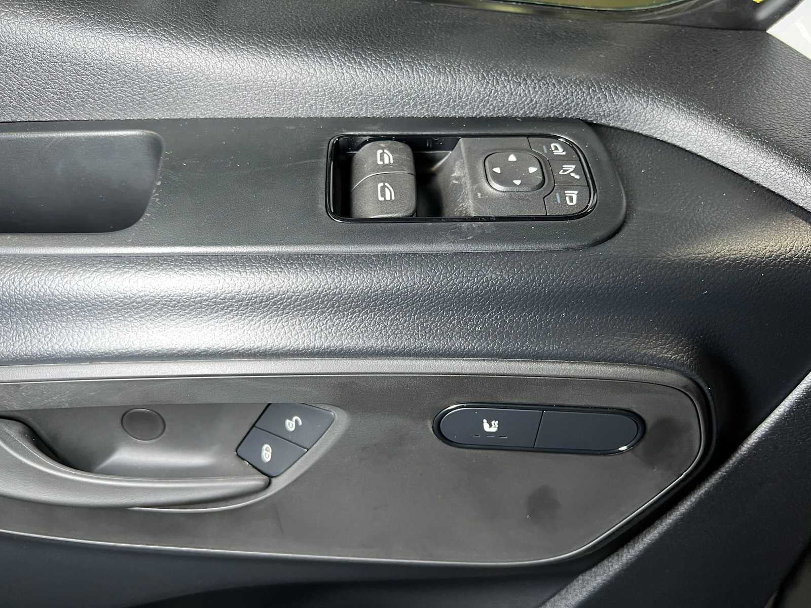 2026 Mercedes-Benz Sprinter 2500 Standard Roof I4 Diesel 144 RWD