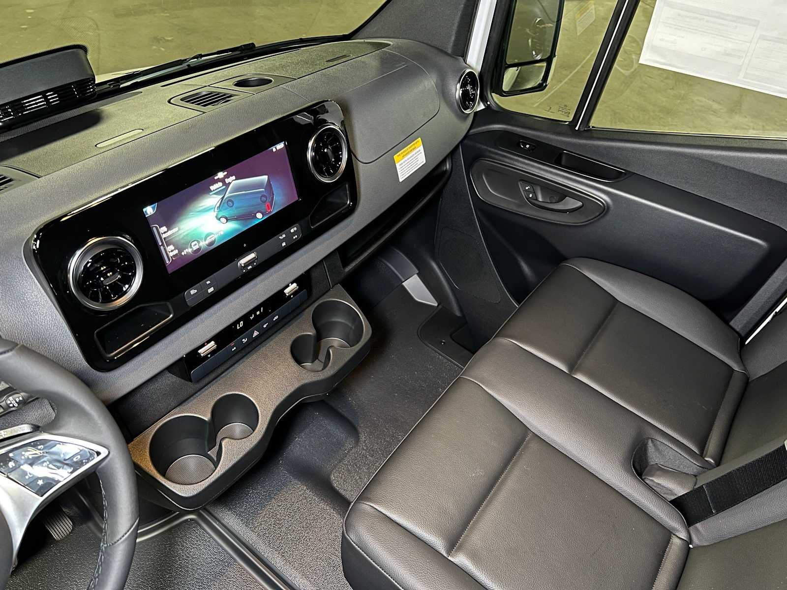 2026 Mercedes-Benz Sprinter 2500 Standard Roof I4 Diesel 144 RWD