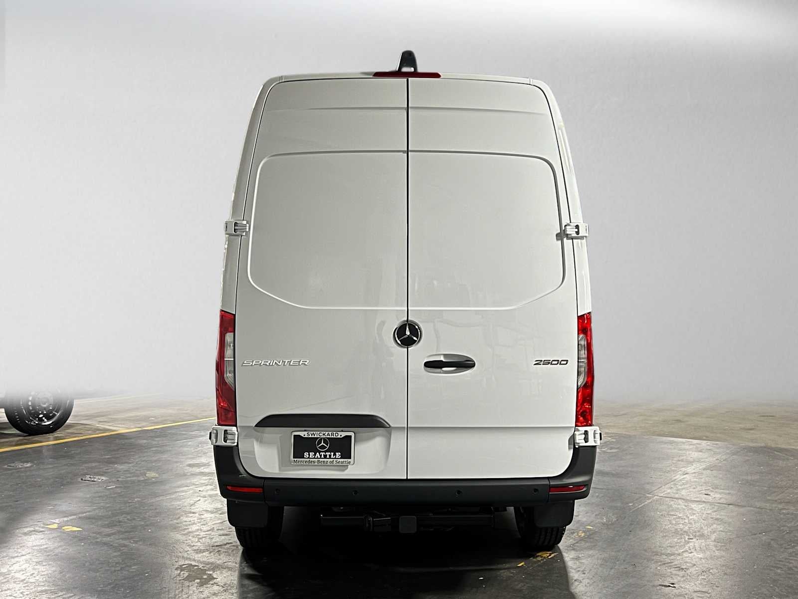 2026 Mercedes-Benz Sprinter 2500 Standard Roof I4 Diesel 144 RWD