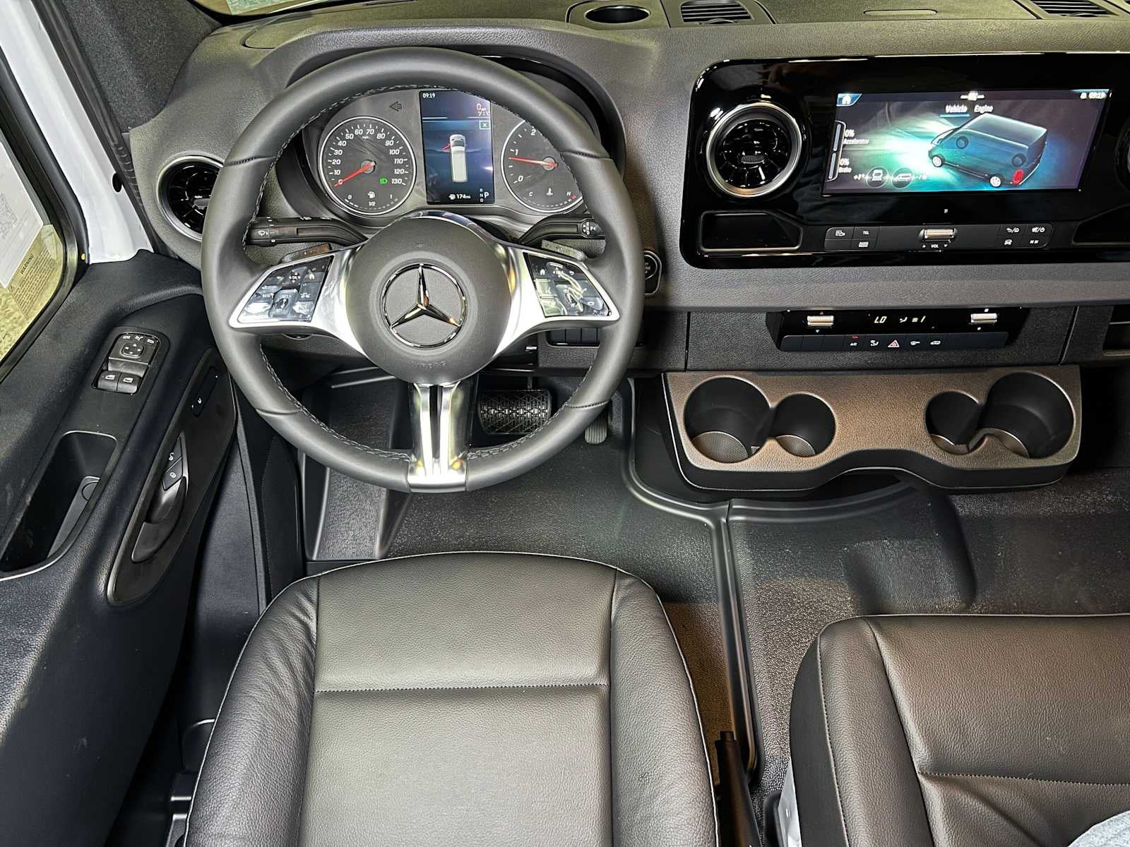 2026 Mercedes-Benz Sprinter 2500 Standard Roof I4 Diesel 144 RWD