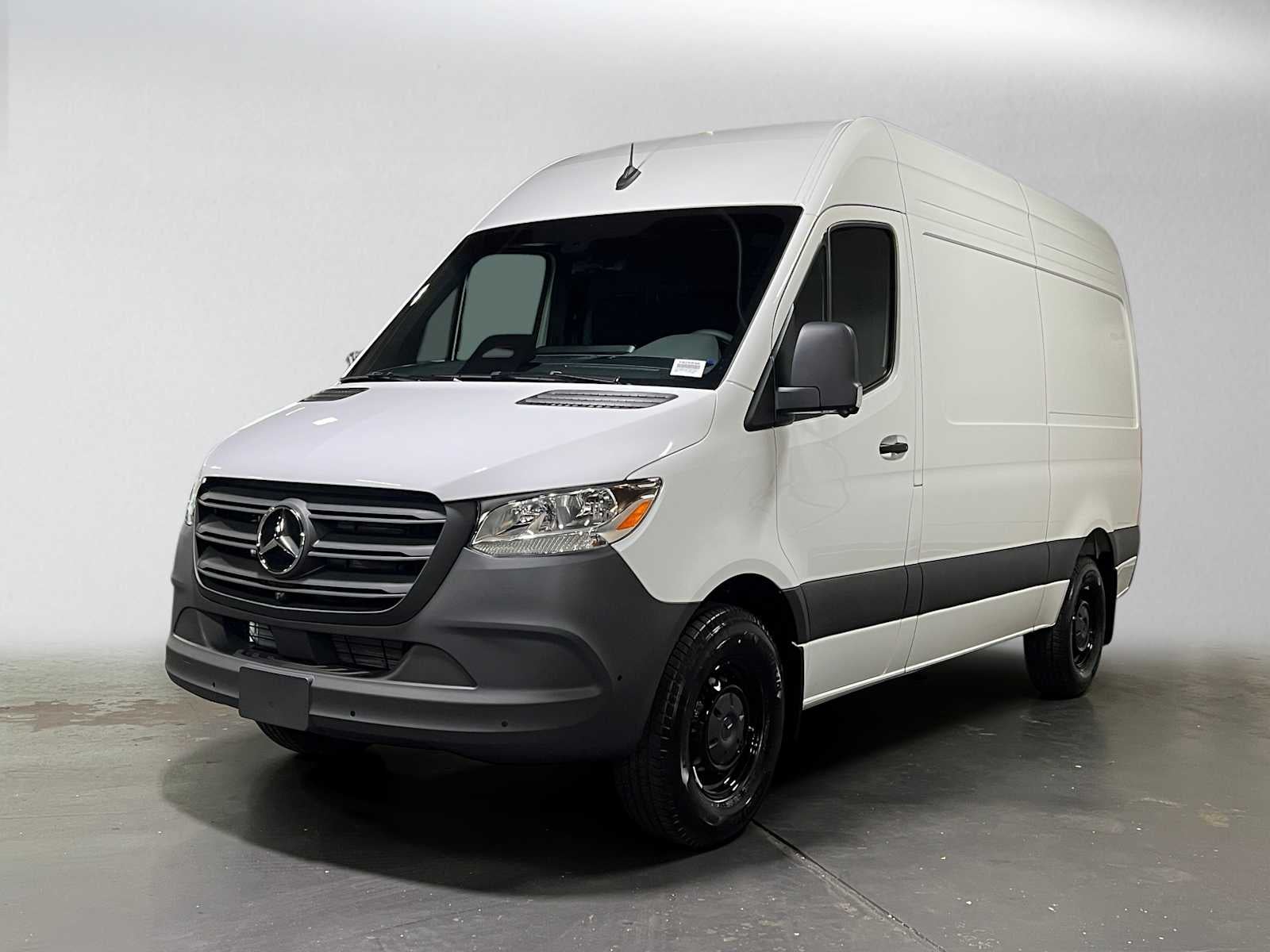 2026 Mercedes-Benz Sprinter 2500 Standard Roof I4 Diesel 144 RWD