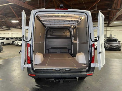 2026 Mercedes-Benz Sprinter 2500 Standard Roof I4 Diesel 144 RWD