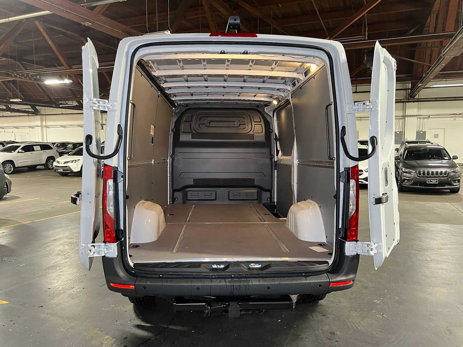 2026 Mercedes-Benz Sprinter 2500 Standard Roof I4 Diesel 144 RWD
