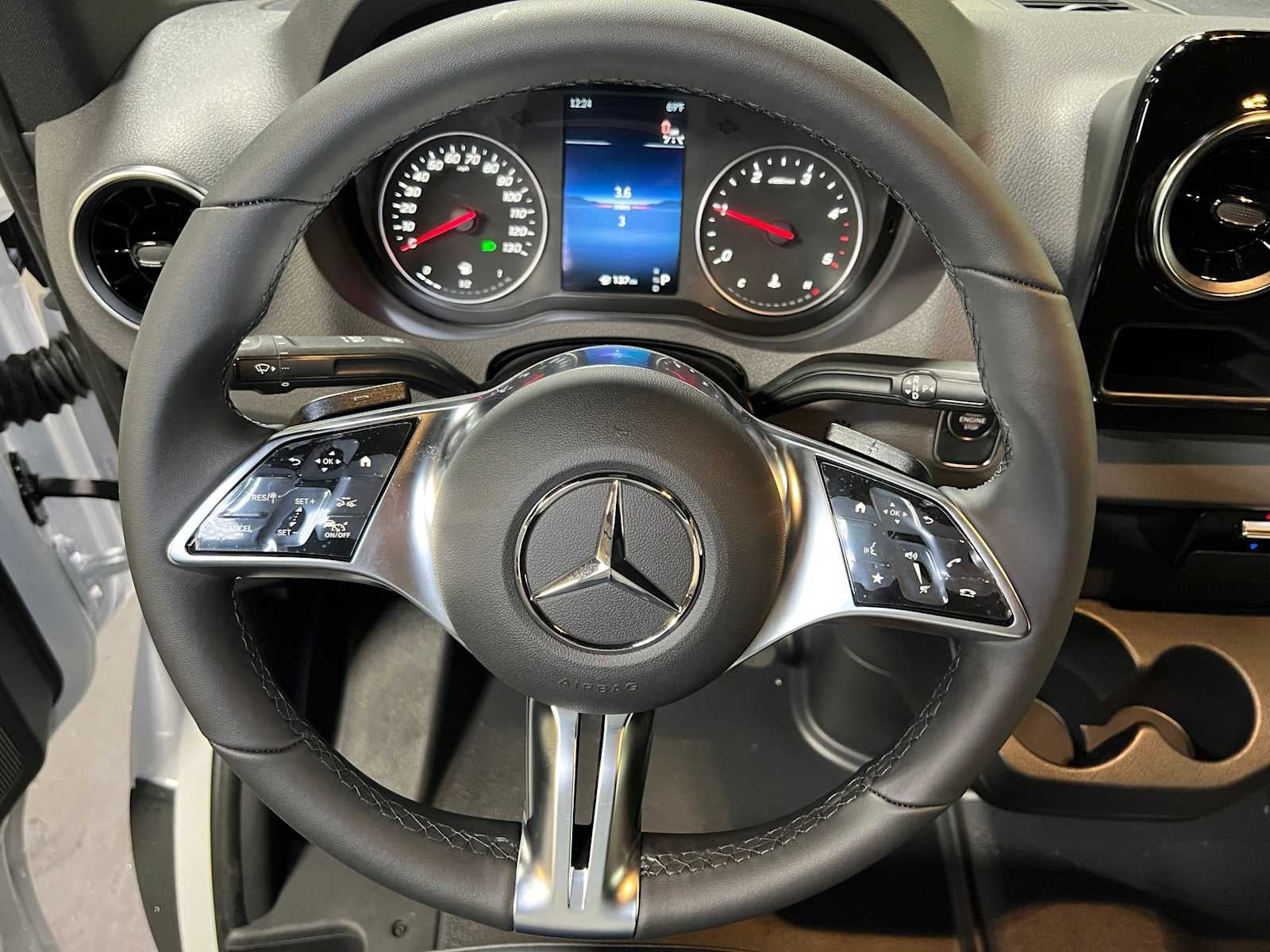 2026 Mercedes-Benz Sprinter 2500 Standard Roof I4 Diesel 144 RWD