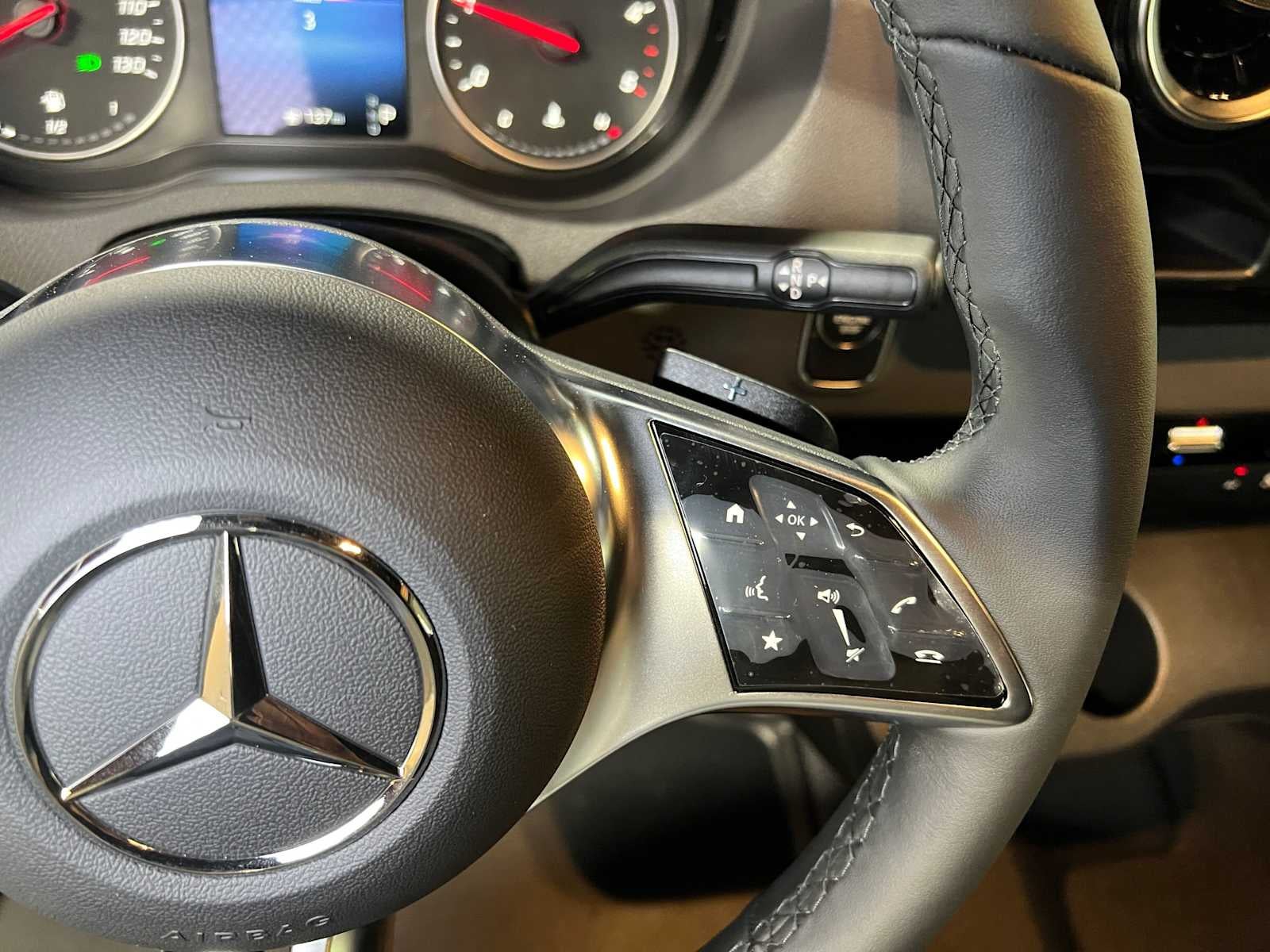 2026 Mercedes-Benz Sprinter 2500 Standard Roof I4 Diesel 144 RWD