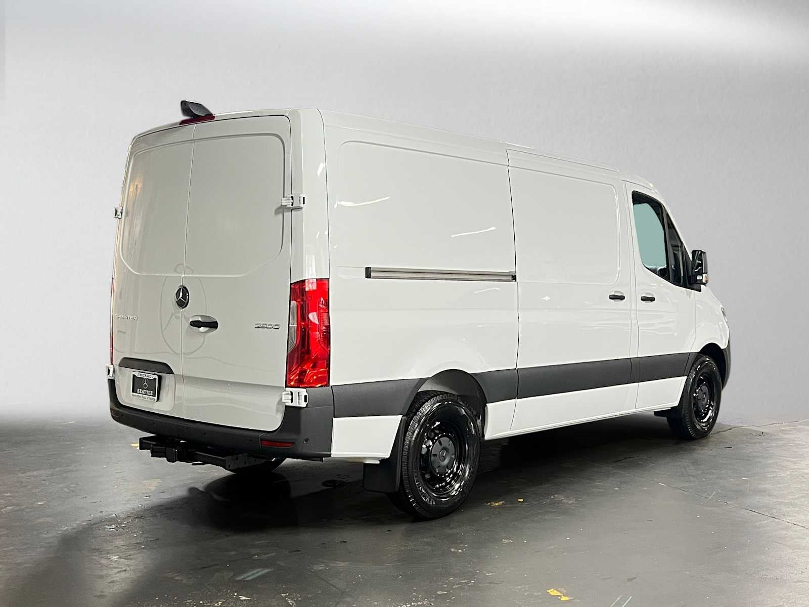 2026 Mercedes-Benz Sprinter 2500 Standard Roof I4 Diesel 144 RWD