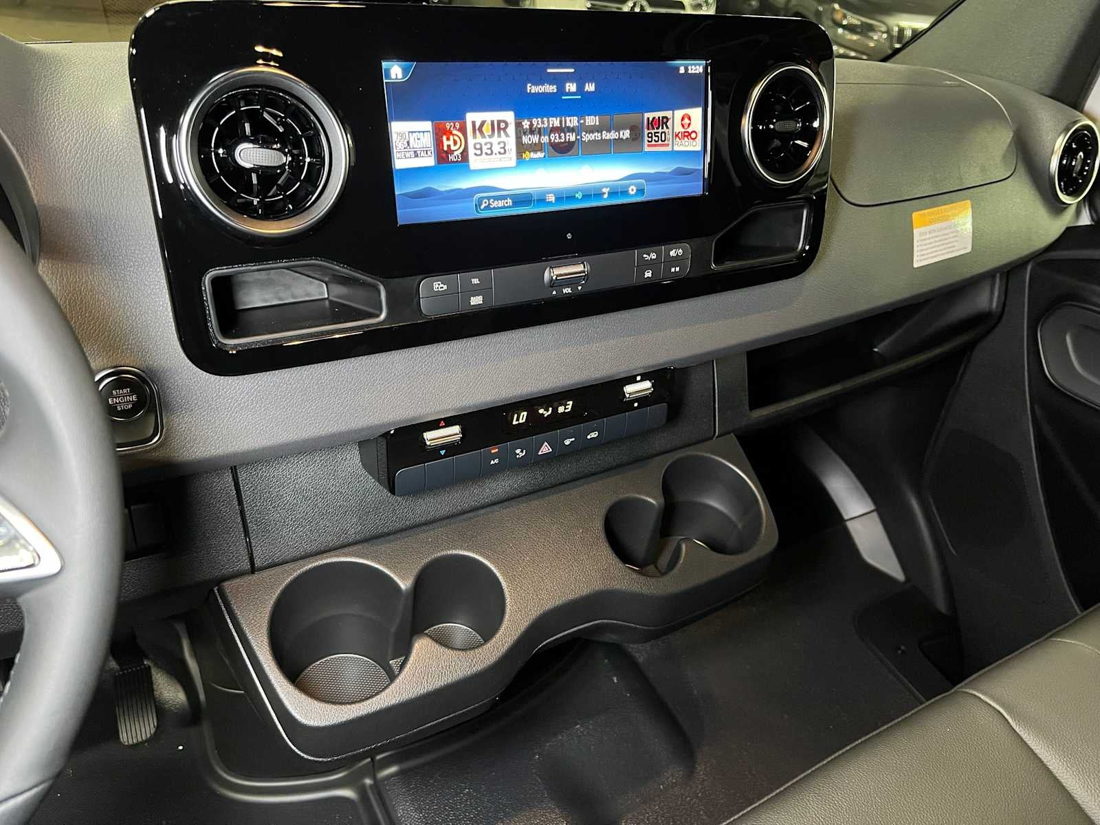 2026 Mercedes-Benz Sprinter 2500 Standard Roof I4 Diesel 144 RWD