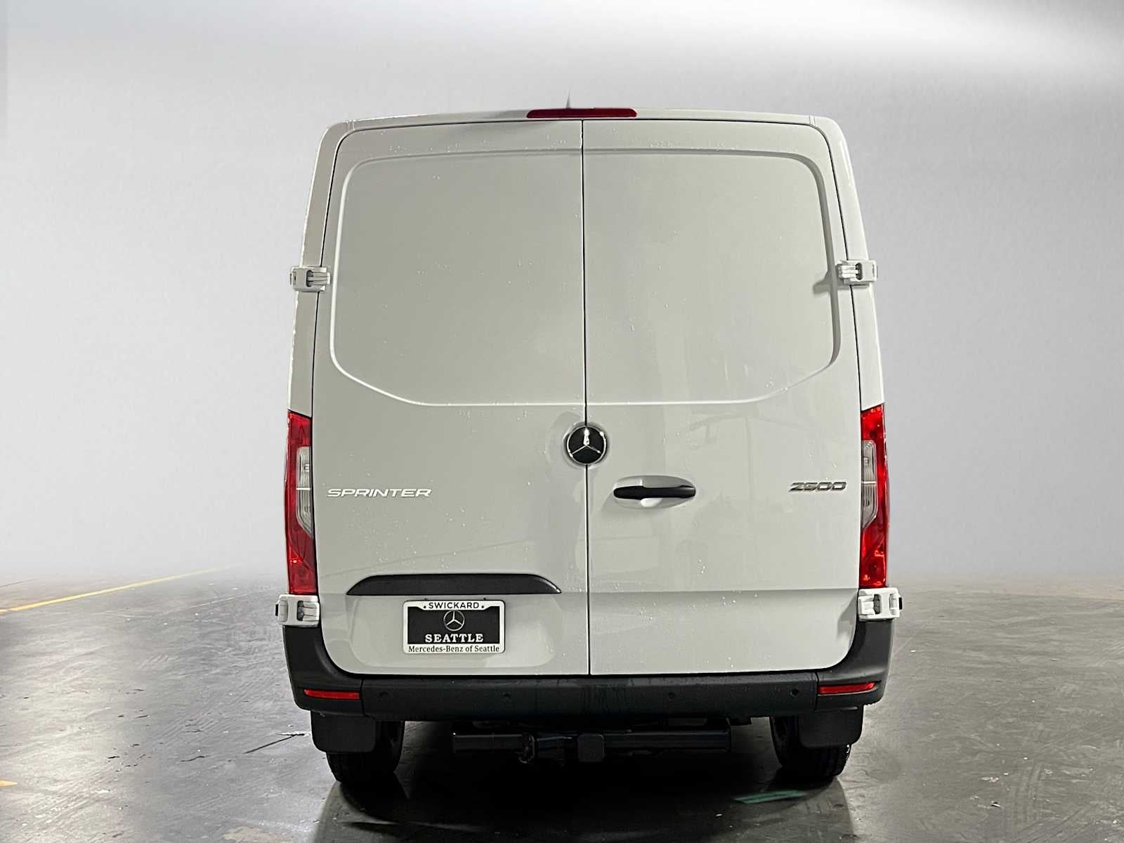 2026 Mercedes-Benz Sprinter 2500 Standard Roof I4 Diesel 144 RWD