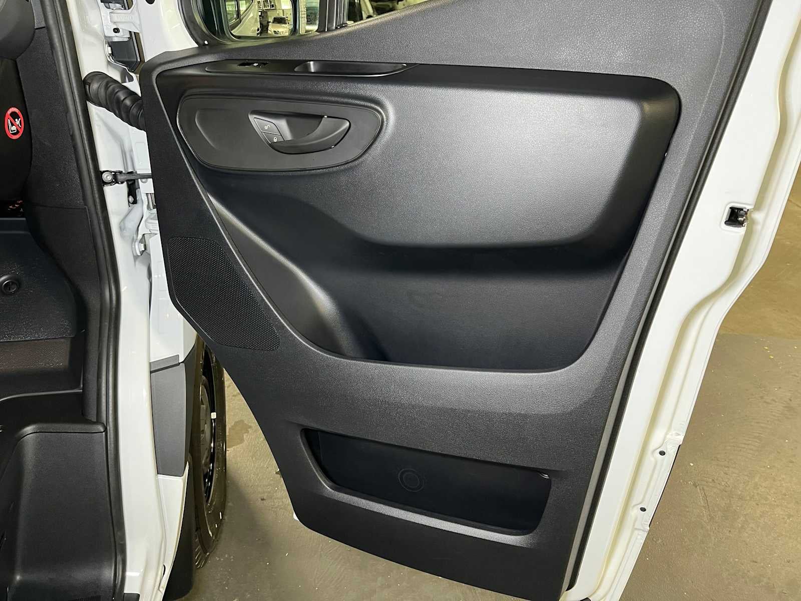 2026 Mercedes-Benz Sprinter Cargo 2500 Standard Roof I4 Diesel 144 RWD