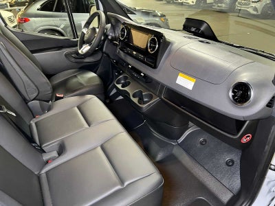 2026 Mercedes-Benz Sprinter Cargo 2500 Standard Roof I4 Diesel 144 RWD