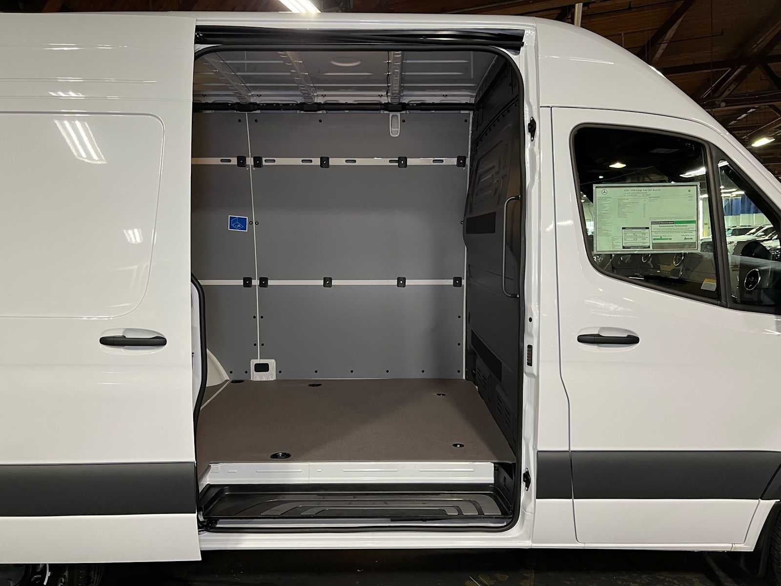 2026 Mercedes-Benz Sprinter Cargo 2500 Standard Roof I4 Diesel 144 RWD