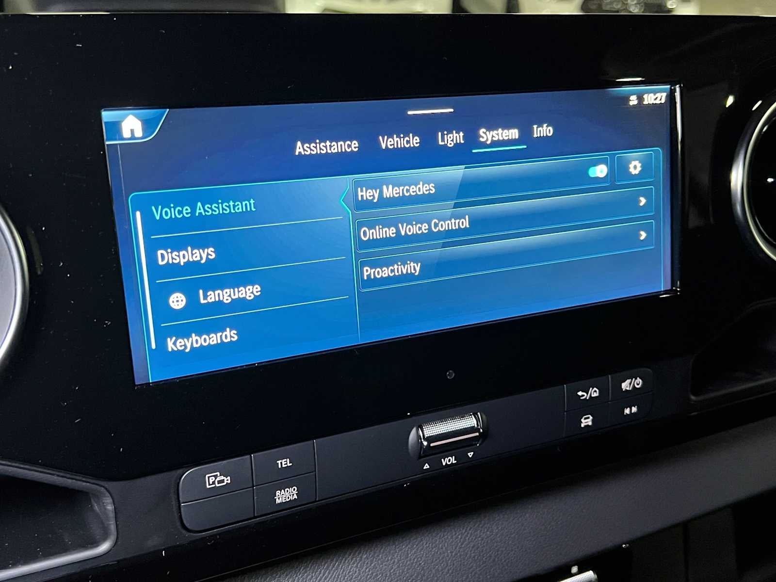 2026 Mercedes-Benz Sprinter Cargo 2500 Standard Roof I4 Diesel 144 RWD