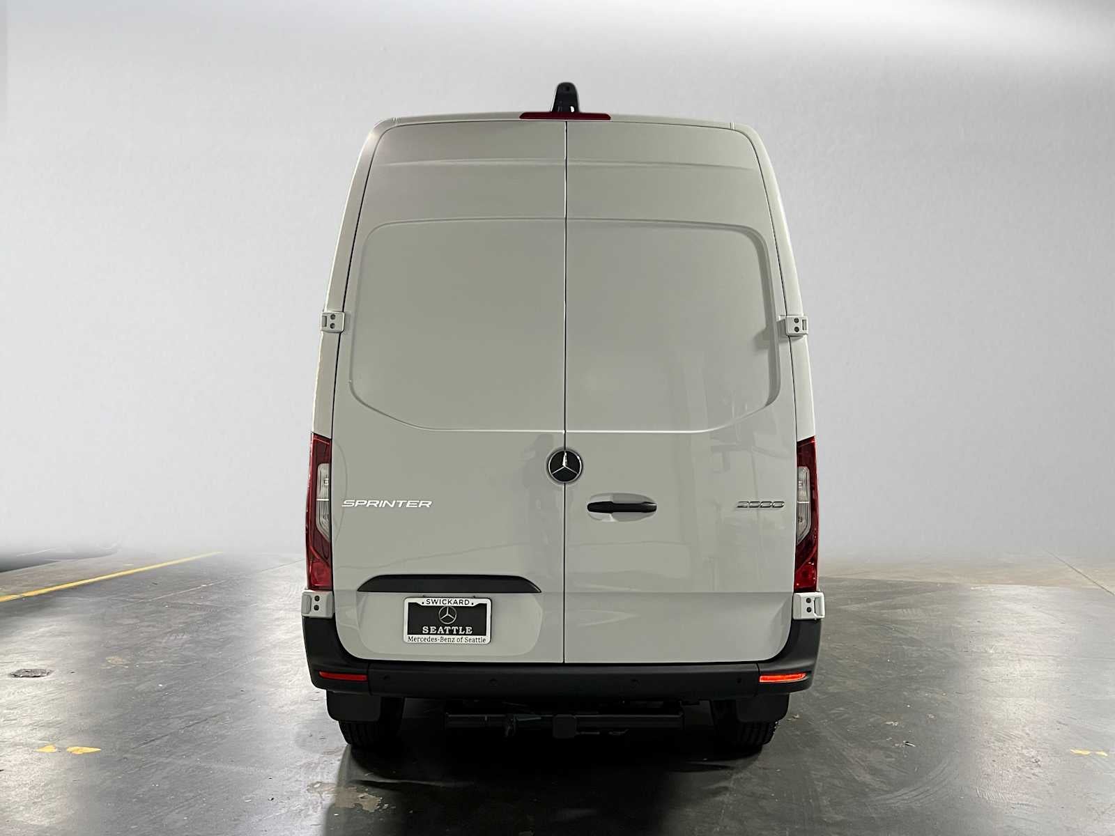2026 Mercedes-Benz Sprinter Cargo 2500 Standard Roof I4 Diesel 144 RWD