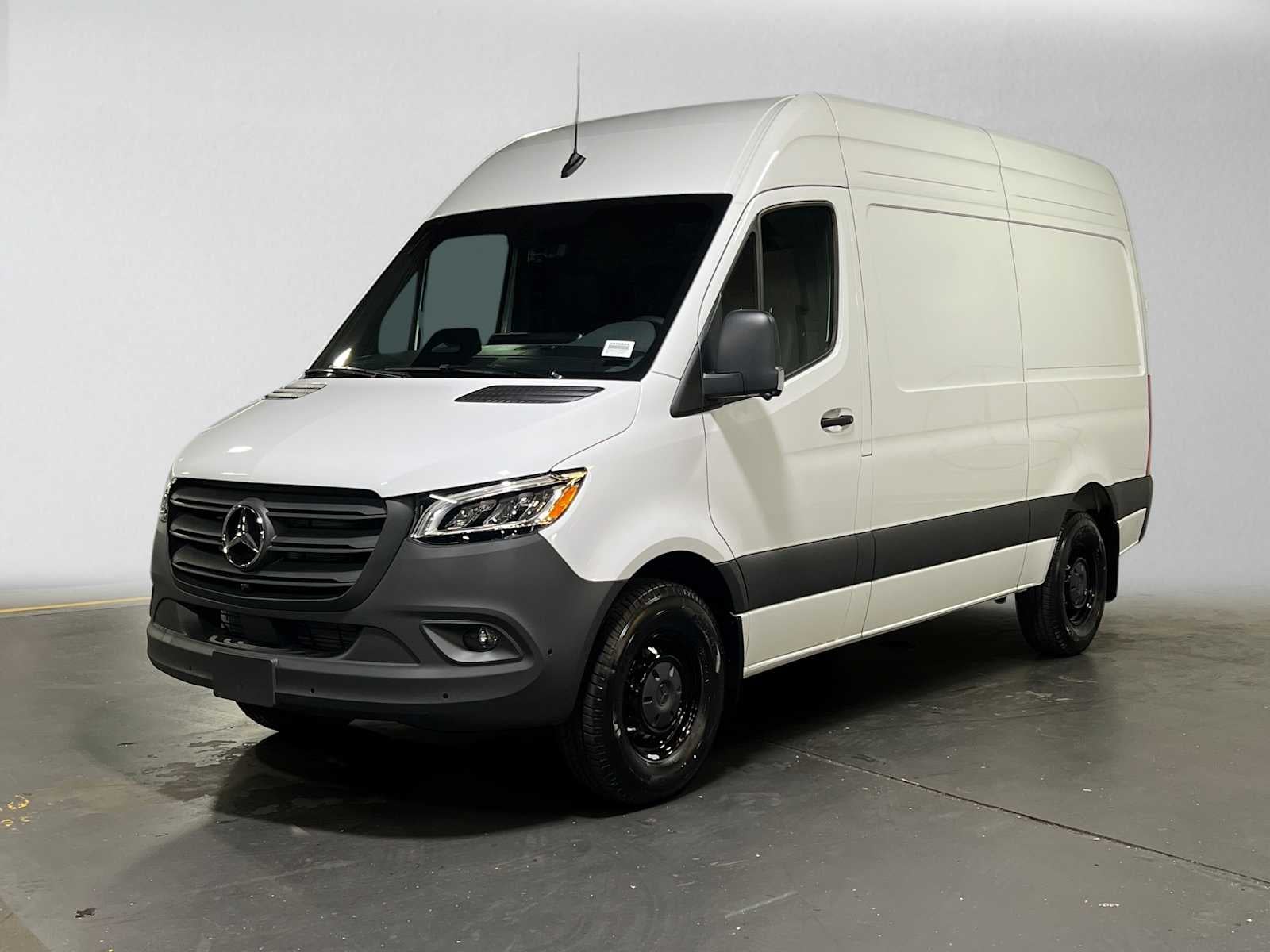 2026 Mercedes-Benz Sprinter Cargo 2500 Standard Roof I4 Diesel 144 RWD
