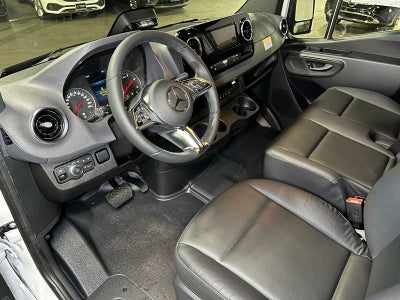 2026 Mercedes-Benz Sprinter 2500 Standard Roof I4 Diesel 144 RWD