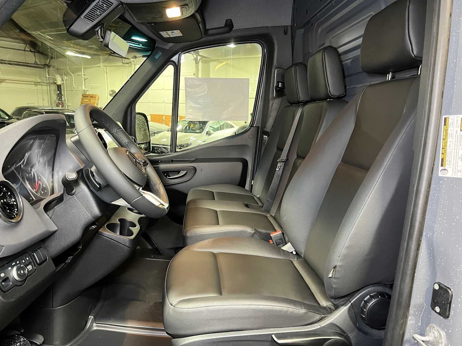 2026 Mercedes-Benz Sprinter Cargo 2500 Standard Roof I4 Diesel 144 RWD
