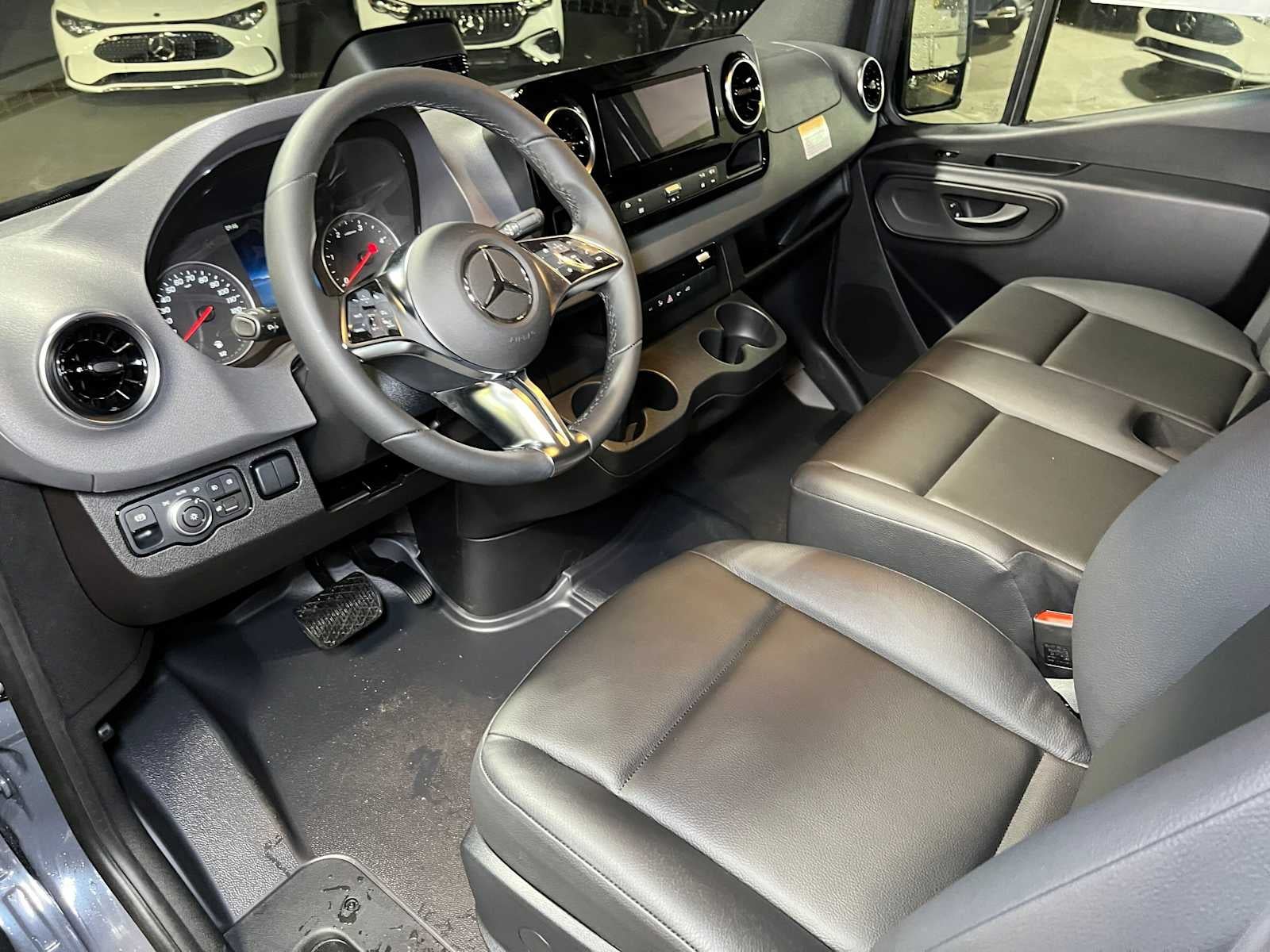 2026 Mercedes-Benz Sprinter Cargo 2500 Standard Roof I4 Diesel 144 RWD