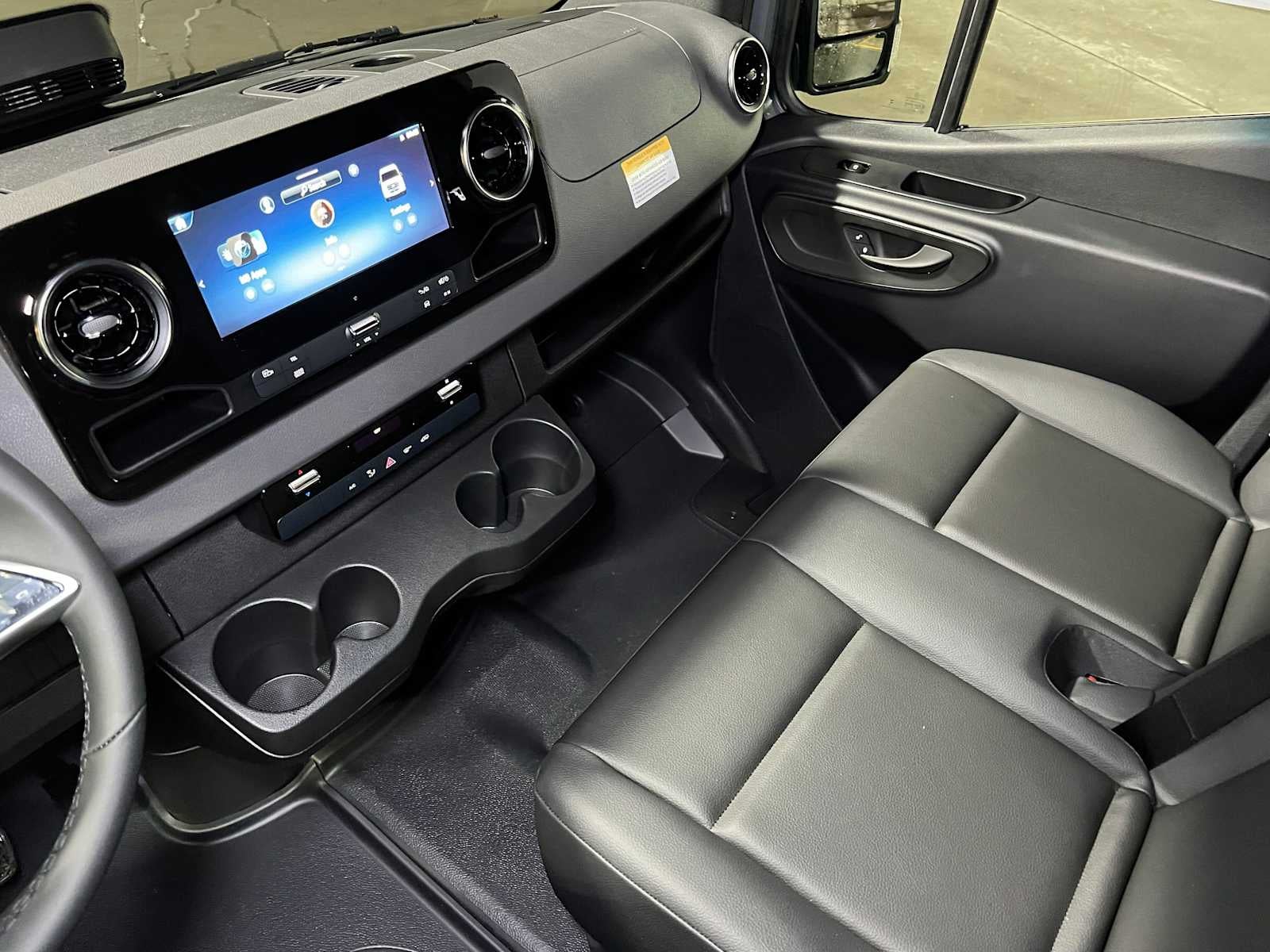 2026 Mercedes-Benz Sprinter Cargo 2500 Standard Roof I4 Diesel 144 RWD