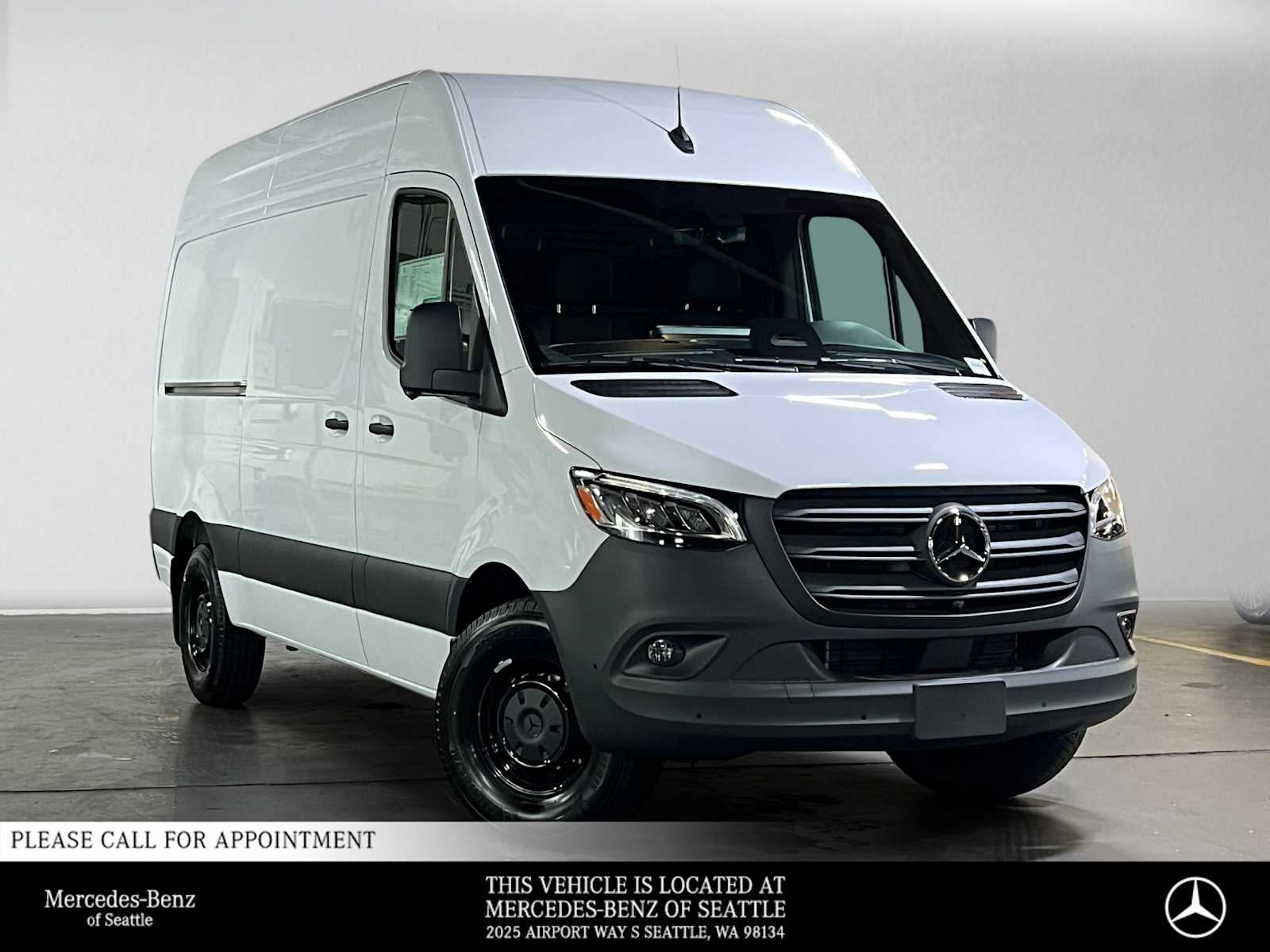 2026 Mercedes-Benz Sprinter Cargo 2500 Standard Roof I4 Diesel 144 RWD