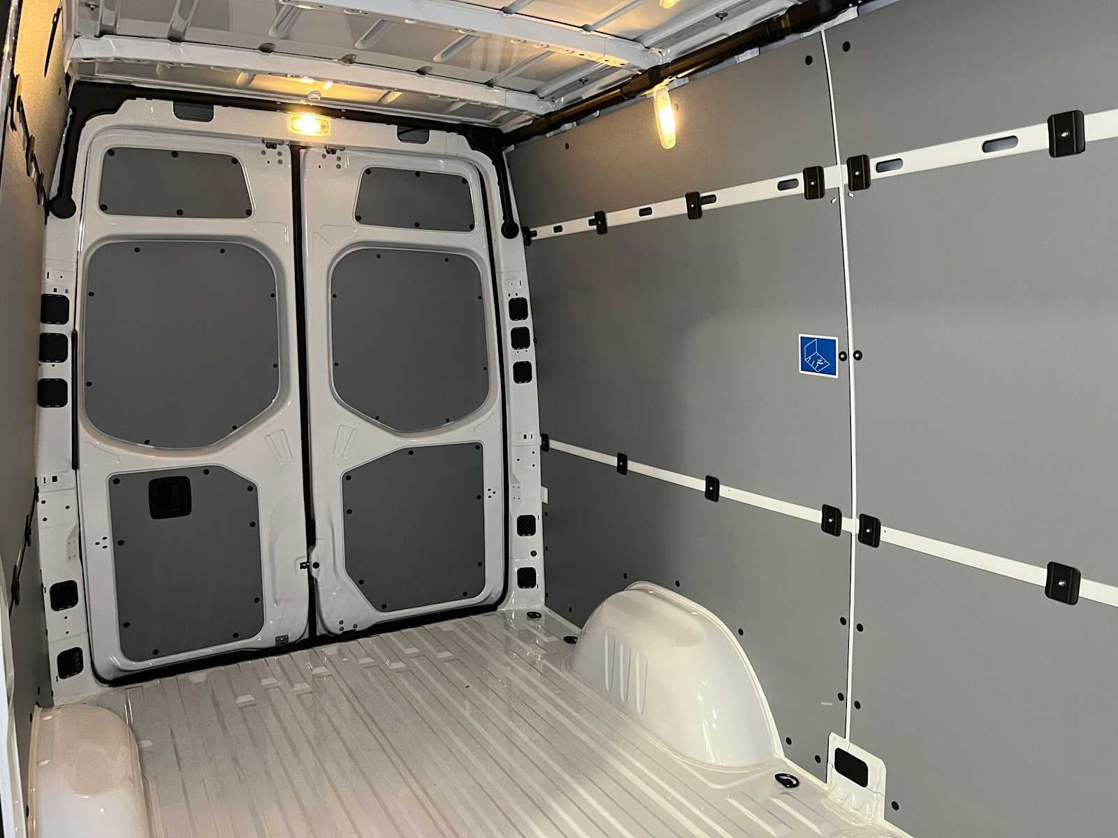 2026 Mercedes-Benz Sprinter Cargo 2500 Standard Roof I4 Diesel 144 RWD