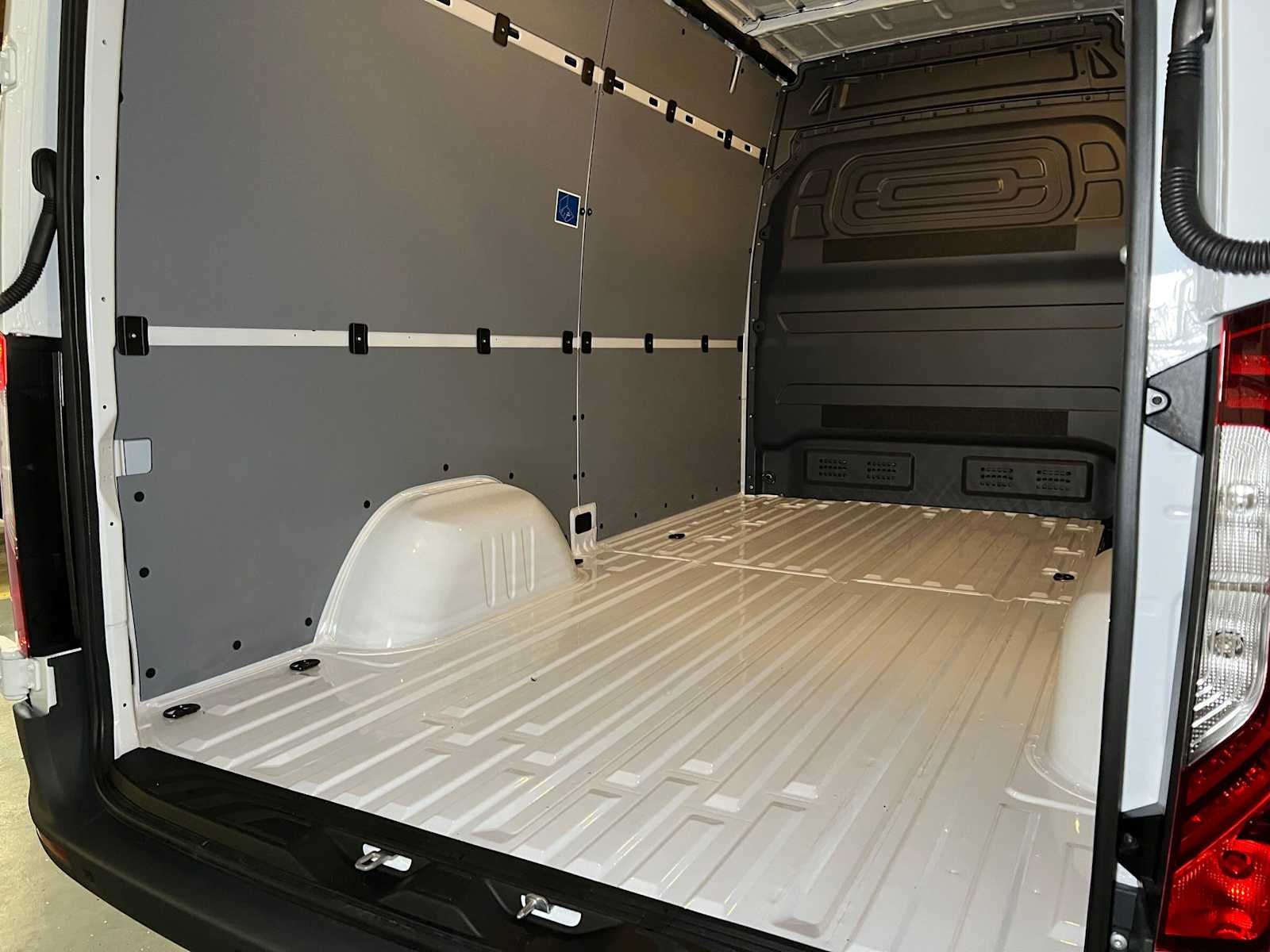 2026 Mercedes-Benz Sprinter Cargo 2500 Standard Roof I4 Diesel 144 RWD