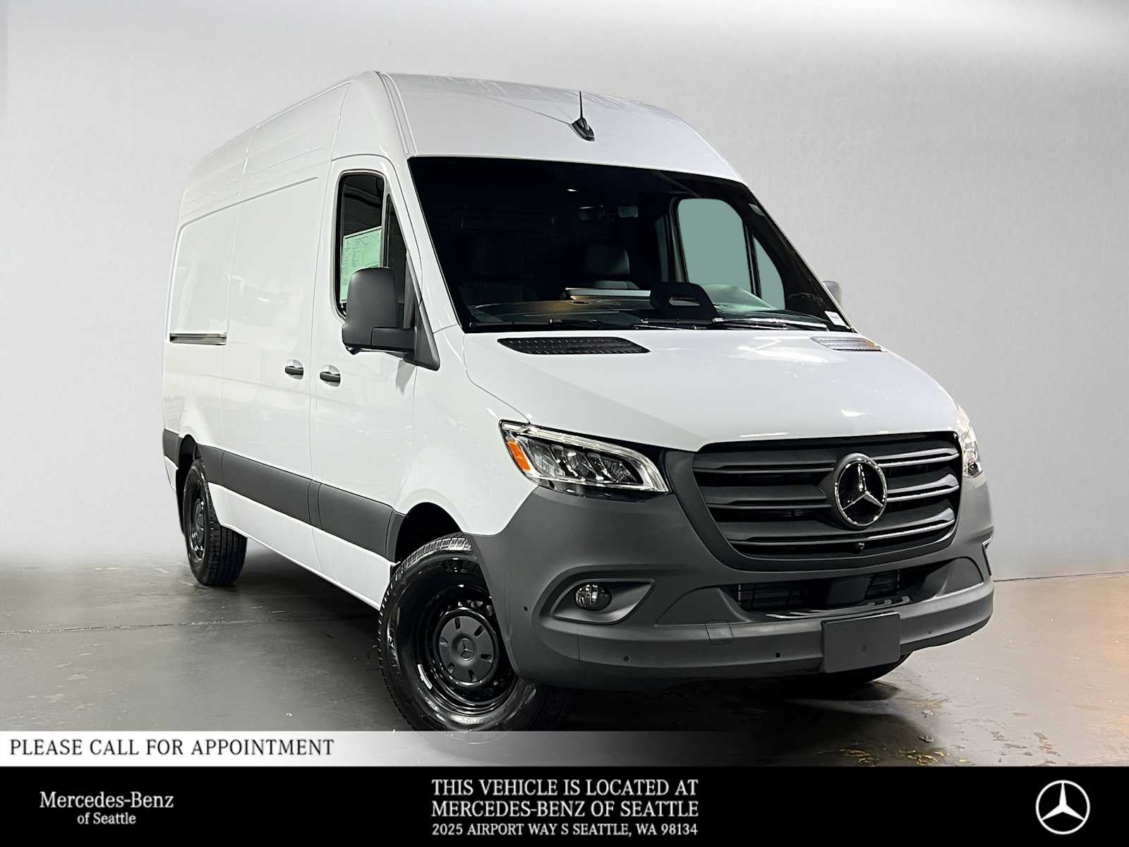 2026 Mercedes-Benz Sprinter Cargo 2500 Standard Roof I4 Diesel 144 RWD