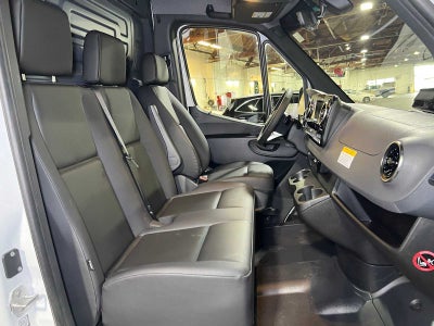 2026 Mercedes-Benz Sprinter Cargo 2500 Standard Roof I4 Diesel 144 RWD