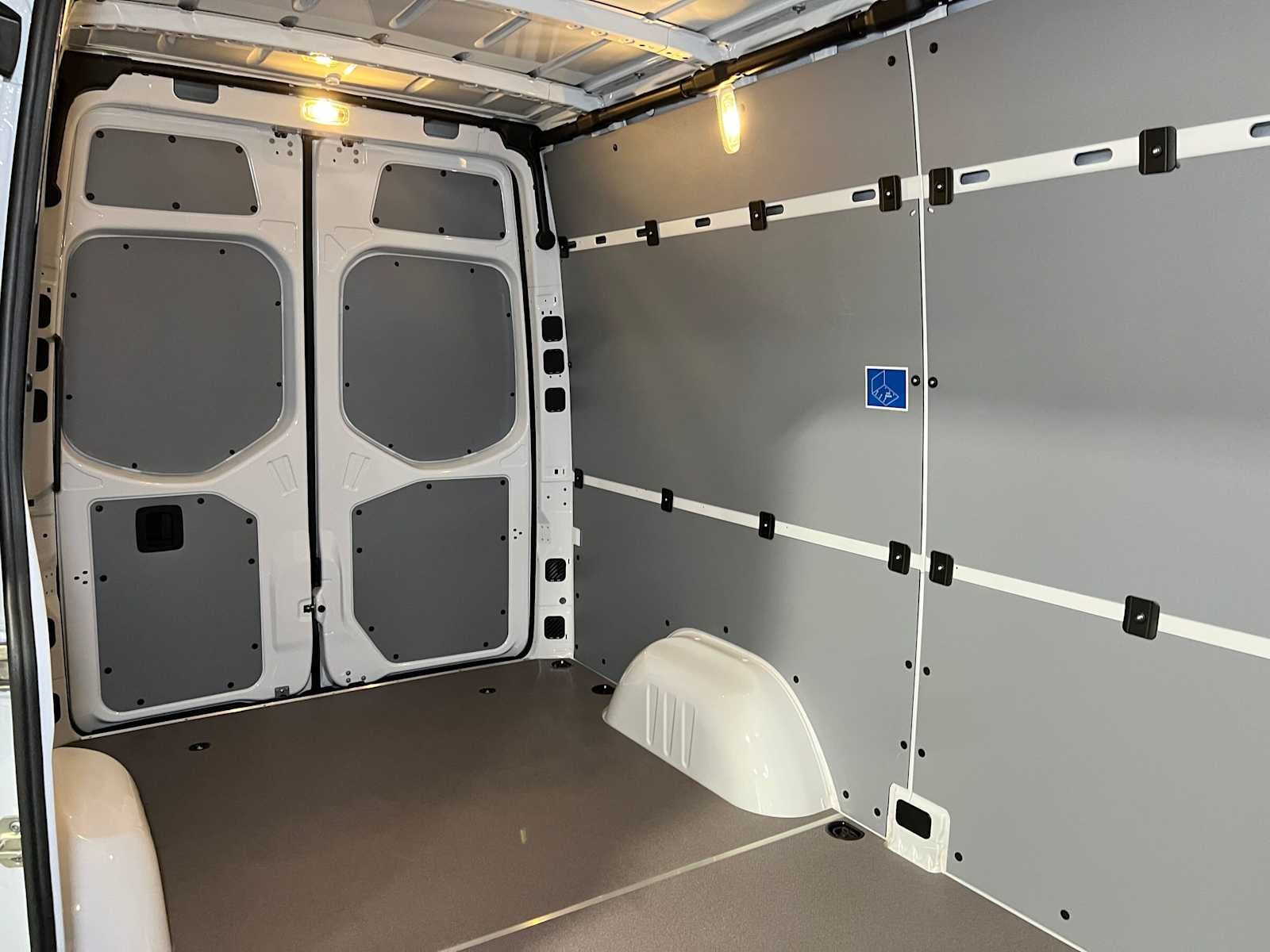 2026 Mercedes-Benz Sprinter Cargo 2500 Standard Roof I4 Diesel 144 RWD