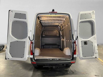 2026 Mercedes-Benz Sprinter Cargo 2500 Standard Roof I4 Diesel 144 RWD