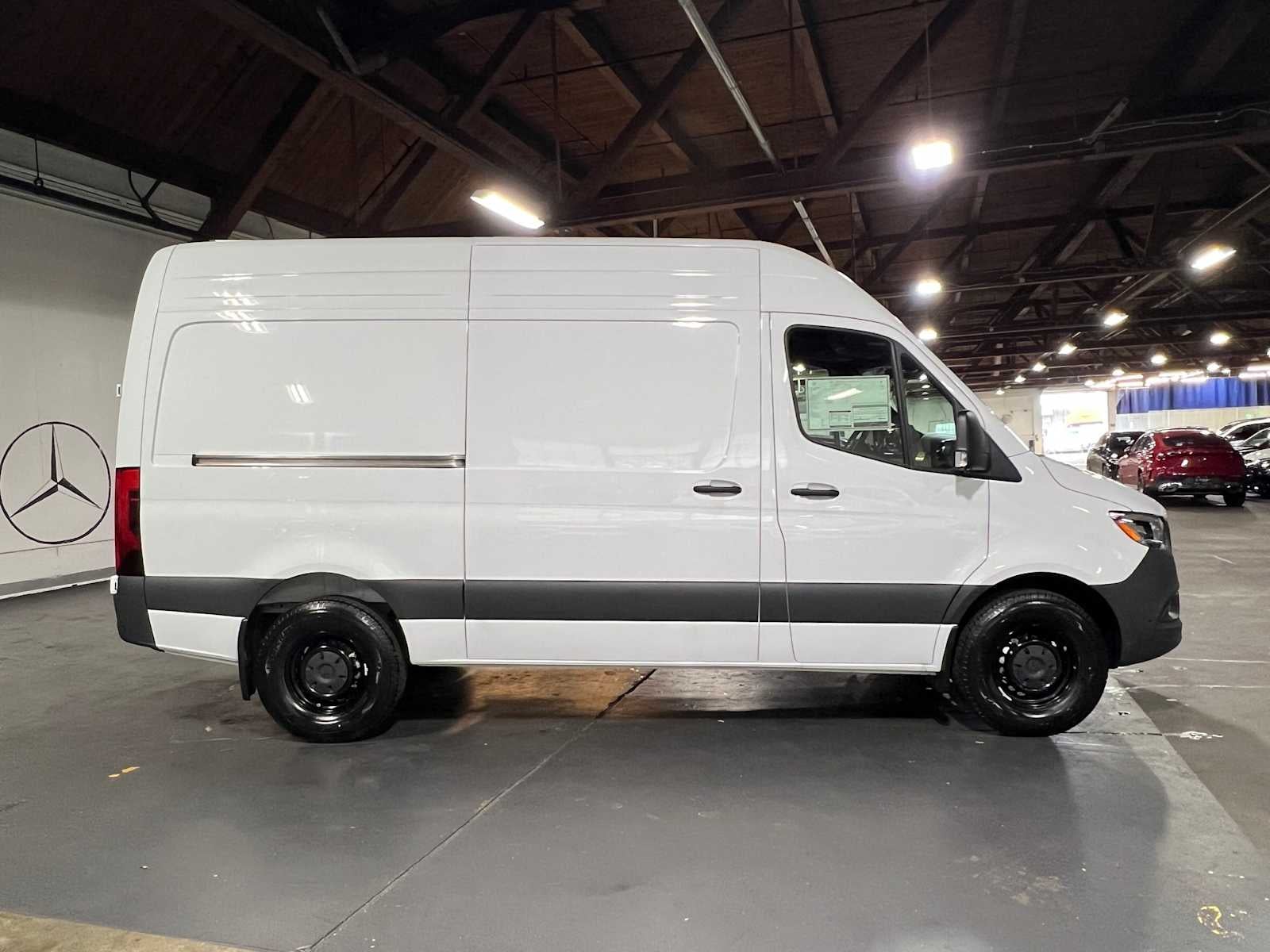 2026 Mercedes-Benz Sprinter Cargo 2500 Standard Roof I4 Diesel 144 RWD
