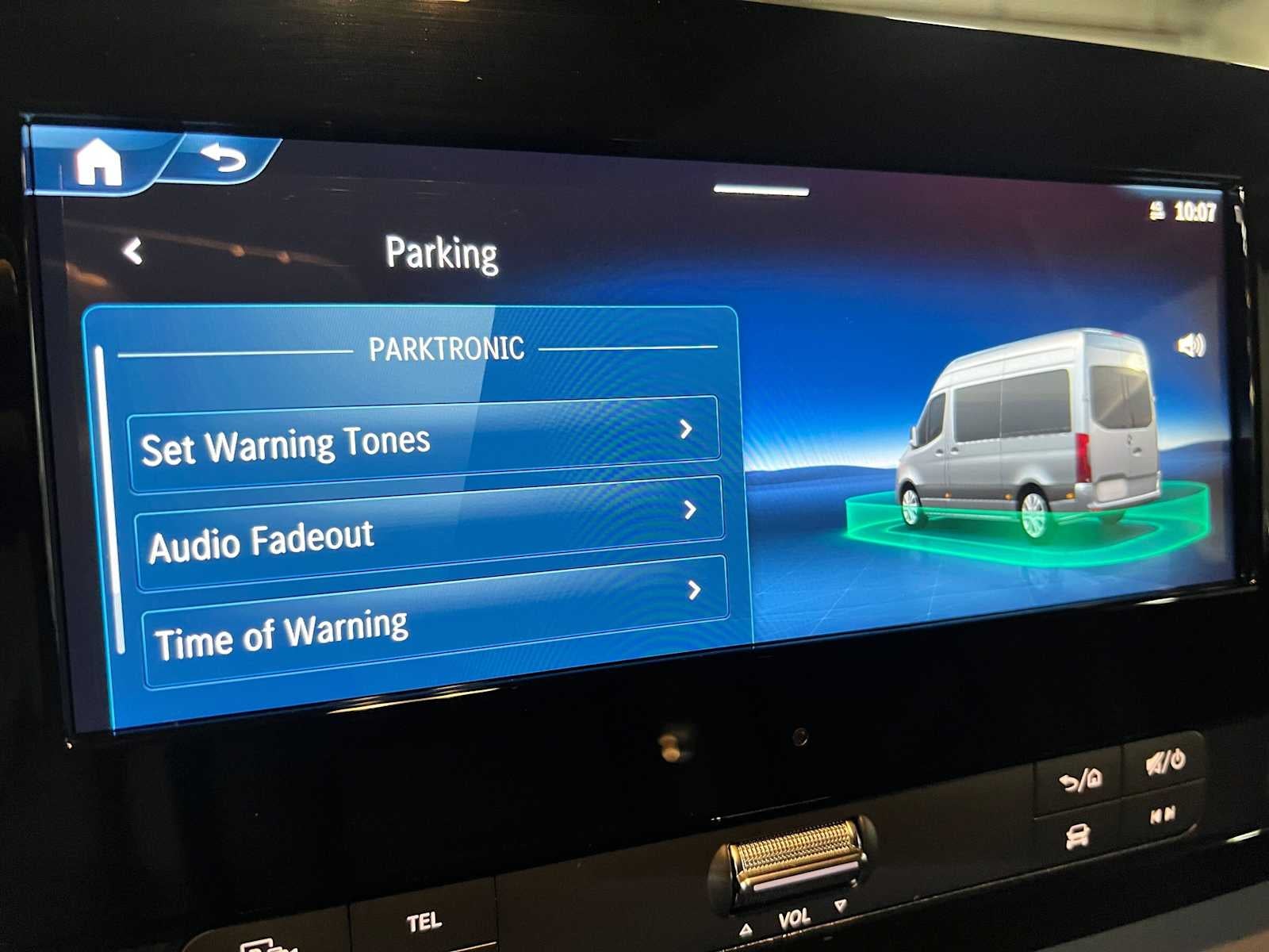 2026 Mercedes-Benz Sprinter Cargo 2500 Standard Roof I4 Diesel 144 RWD