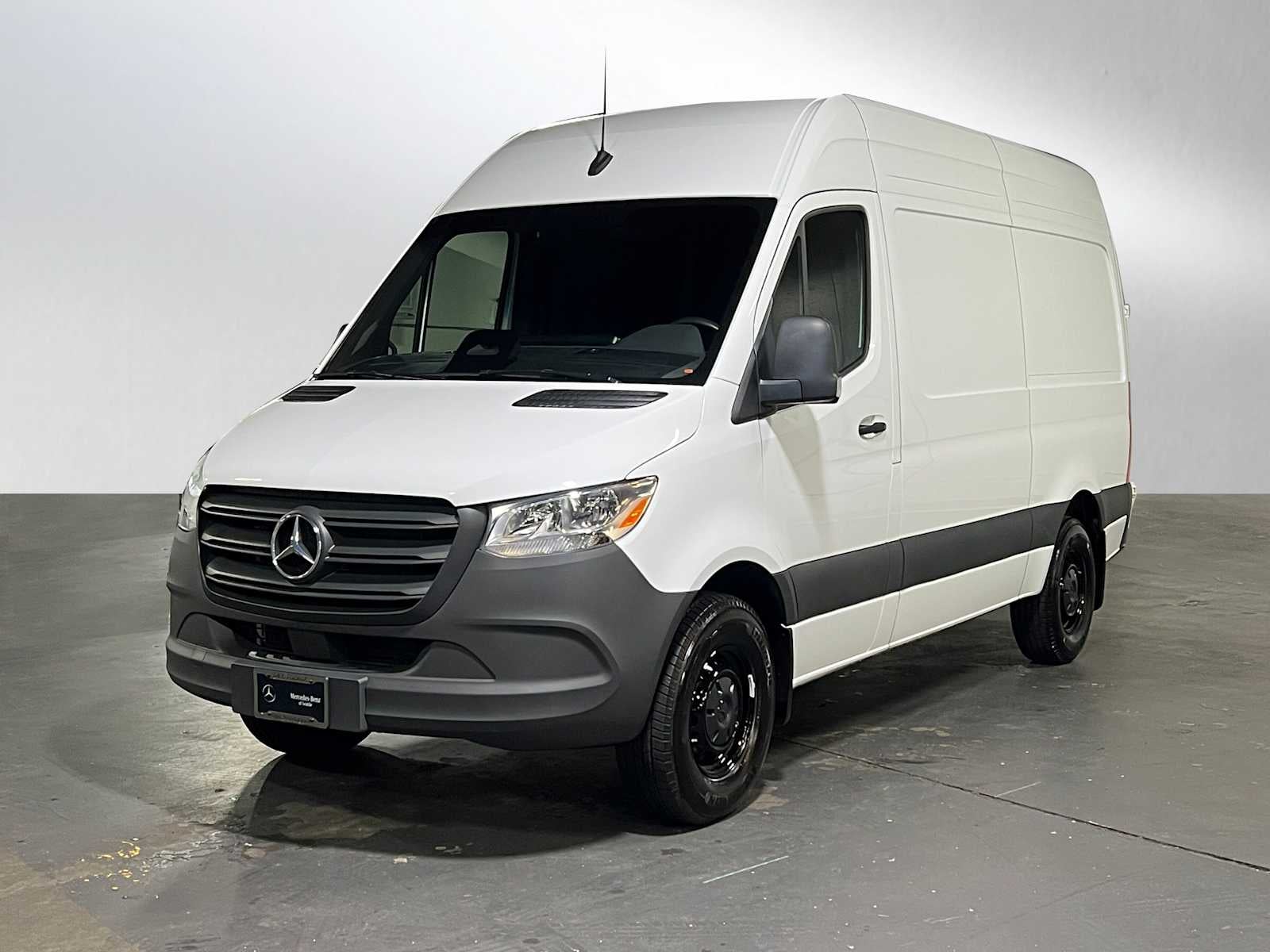 2025 Mercedes-Benz Sprinter Cargo Van 2500 Standard Roof I4 Diesel 144 RWD
