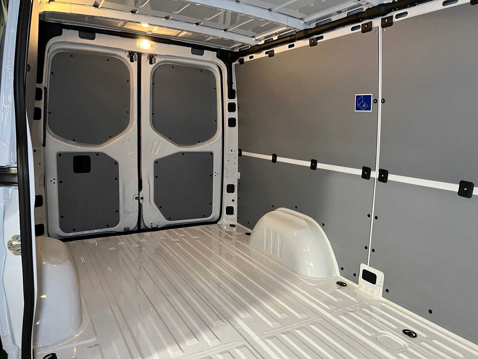 2025 Mercedes-Benz Sprinter Cargo Van 2500 Standard Roof I4 Diesel 144" RWD