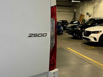 2025 Mercedes-Benz Sprinter Cargo Van 2500 Standard Roof I4 Diesel 144" RWD