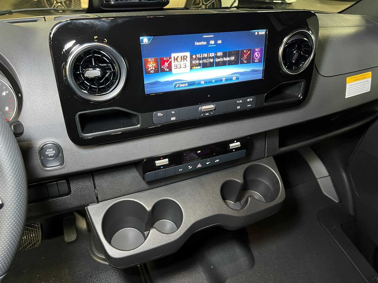 2025 Mercedes-Benz Sprinter Cargo Van 2500 Standard Roof I4 Diesel 144" RWD