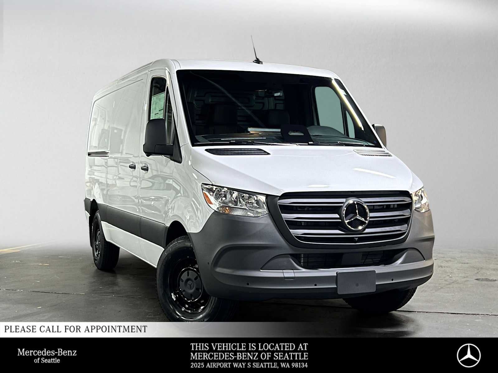 2026 Mercedes-Benz Sprinter Cargo 2500 Standard Roof I4 Diesel 144 RWD