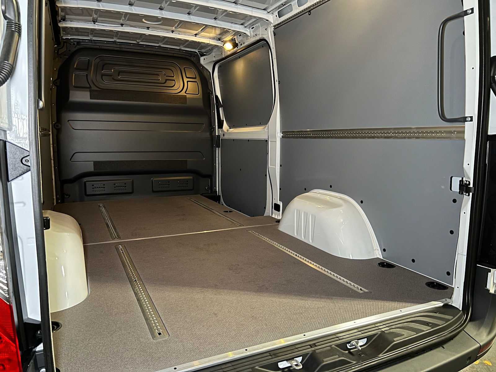 2026 Mercedes-Benz Sprinter Cargo 2500 Standard Roof I4 Diesel 144 RWD