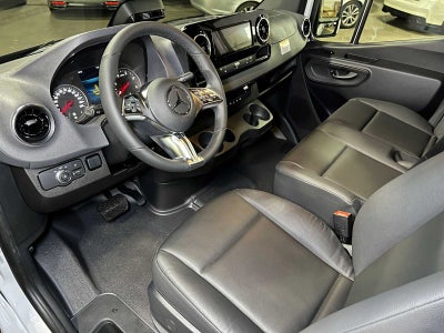 2026 Mercedes-Benz Sprinter Cargo 2500 Standard Roof I4 Diesel 144 RWD