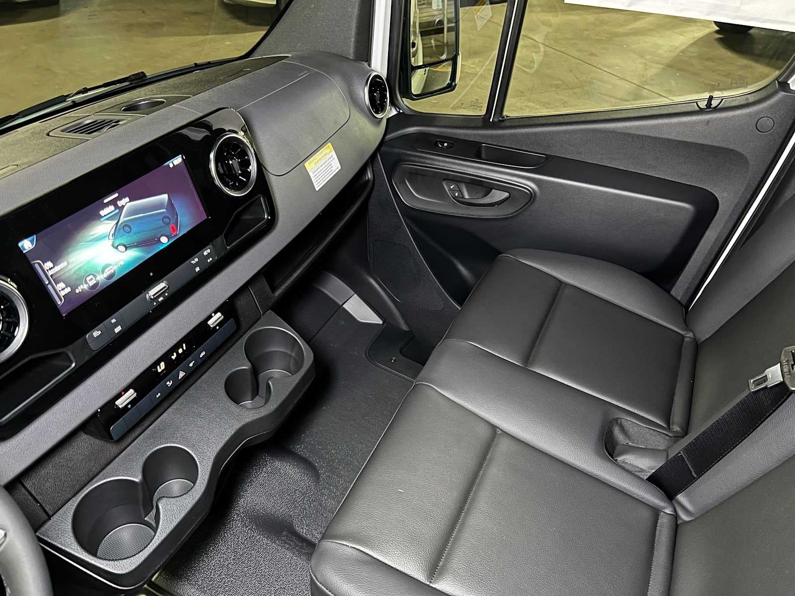 2026 Mercedes-Benz Sprinter Cargo 2500 Standard Roof I4 Diesel 144 RWD