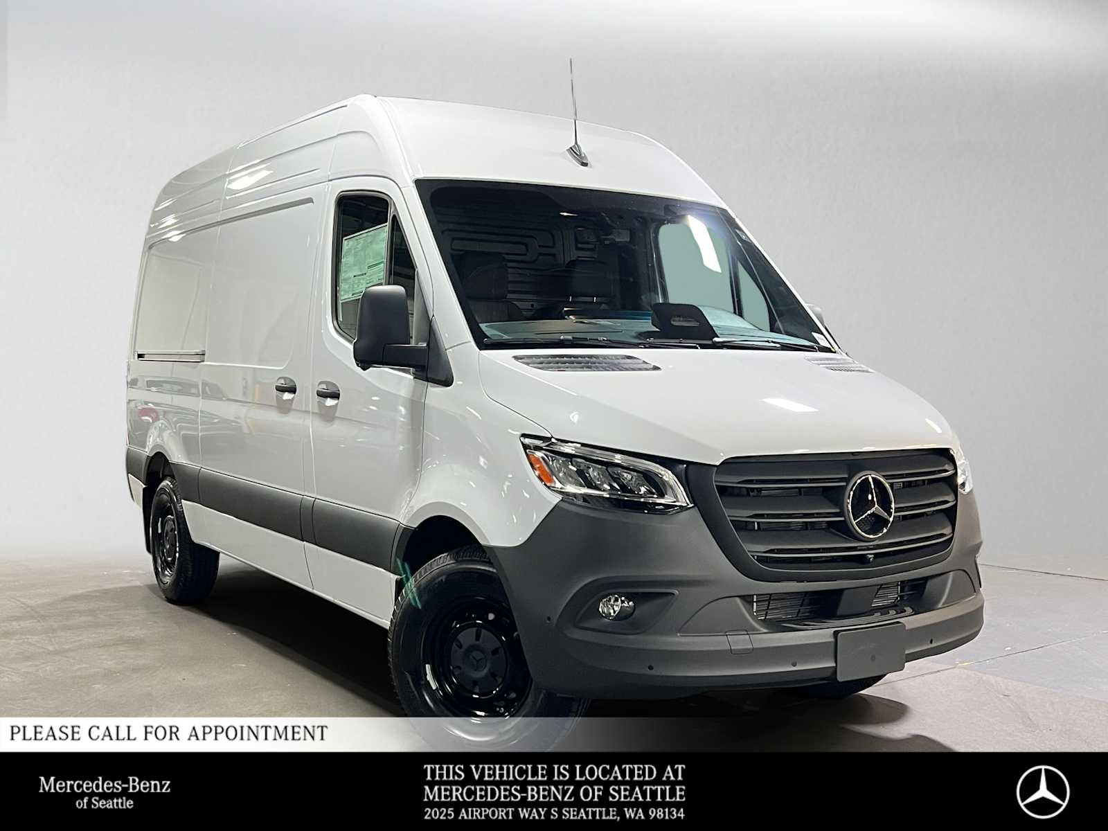 2026 Mercedes-Benz Sprinter Cargo 2500 Standard Roof I4 Diesel 144 RWD