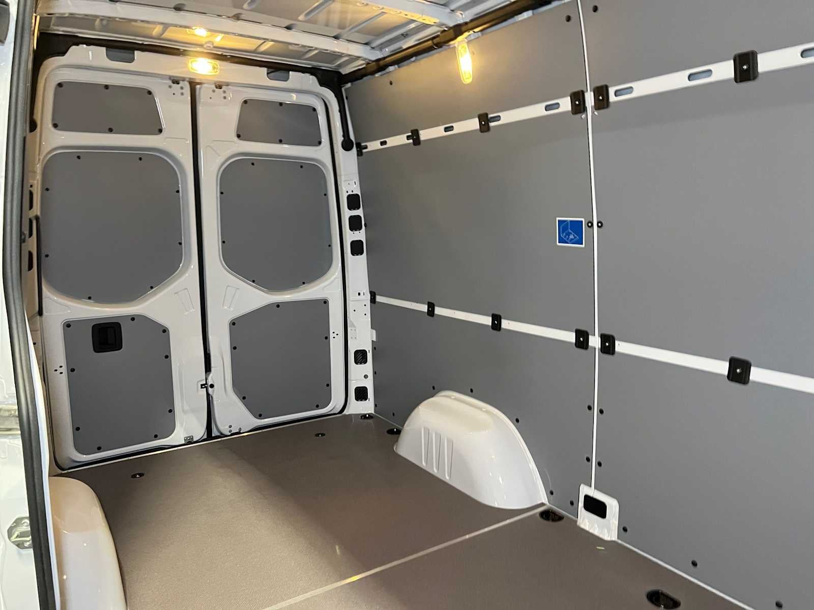 2026 Mercedes-Benz Sprinter Cargo 2500 Standard Roof I4 Diesel 144 RWD