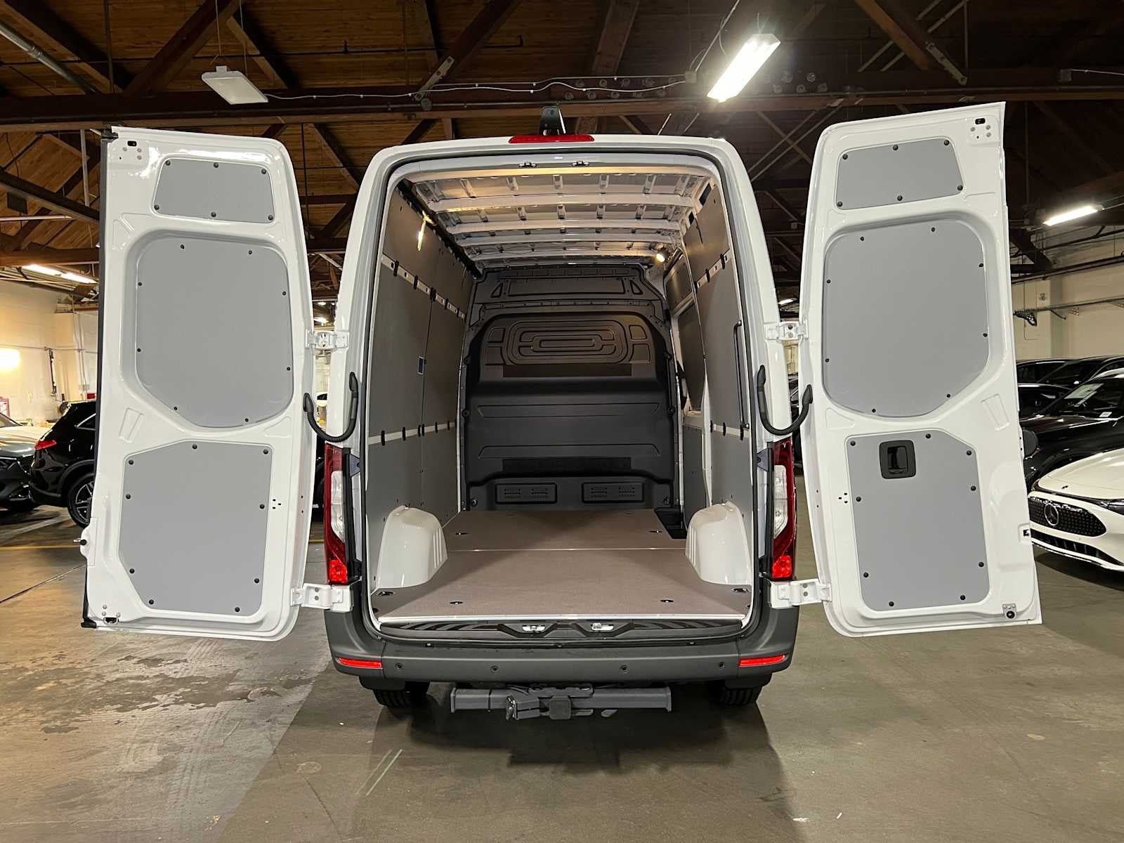 2026 Mercedes-Benz Sprinter Cargo 2500 Standard Roof I4 Diesel 144 RWD