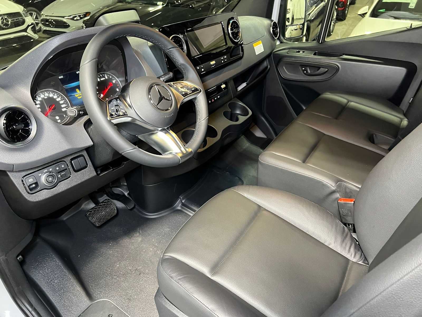 2026 Mercedes-Benz Sprinter Cargo 2500 Standard Roof I4 Diesel 144 RWD