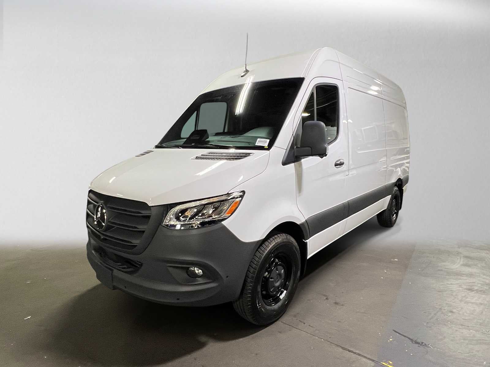 2026 Mercedes-Benz Sprinter Cargo 2500 Standard Roof I4 Diesel 144 RWD