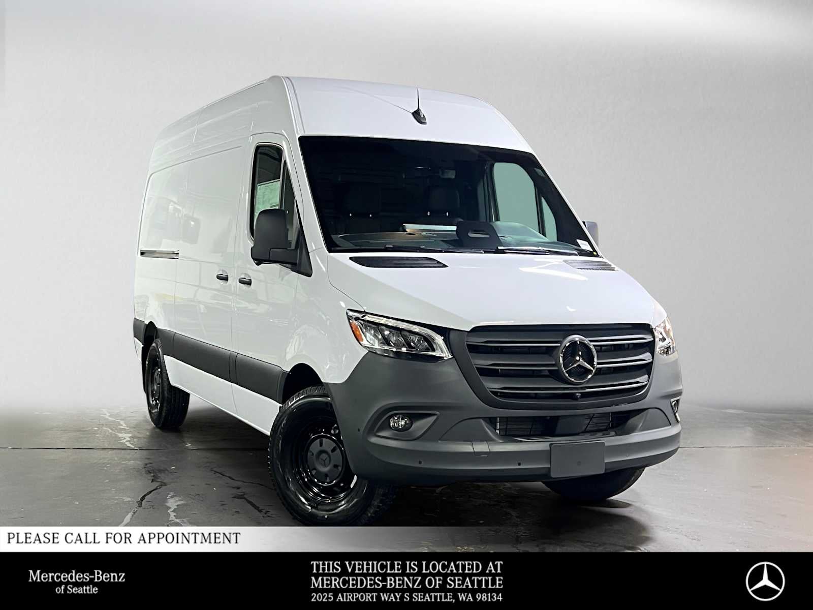 2026 Mercedes-Benz Sprinter Cargo 2500 Standard Roof I4 Diesel 144 RWD