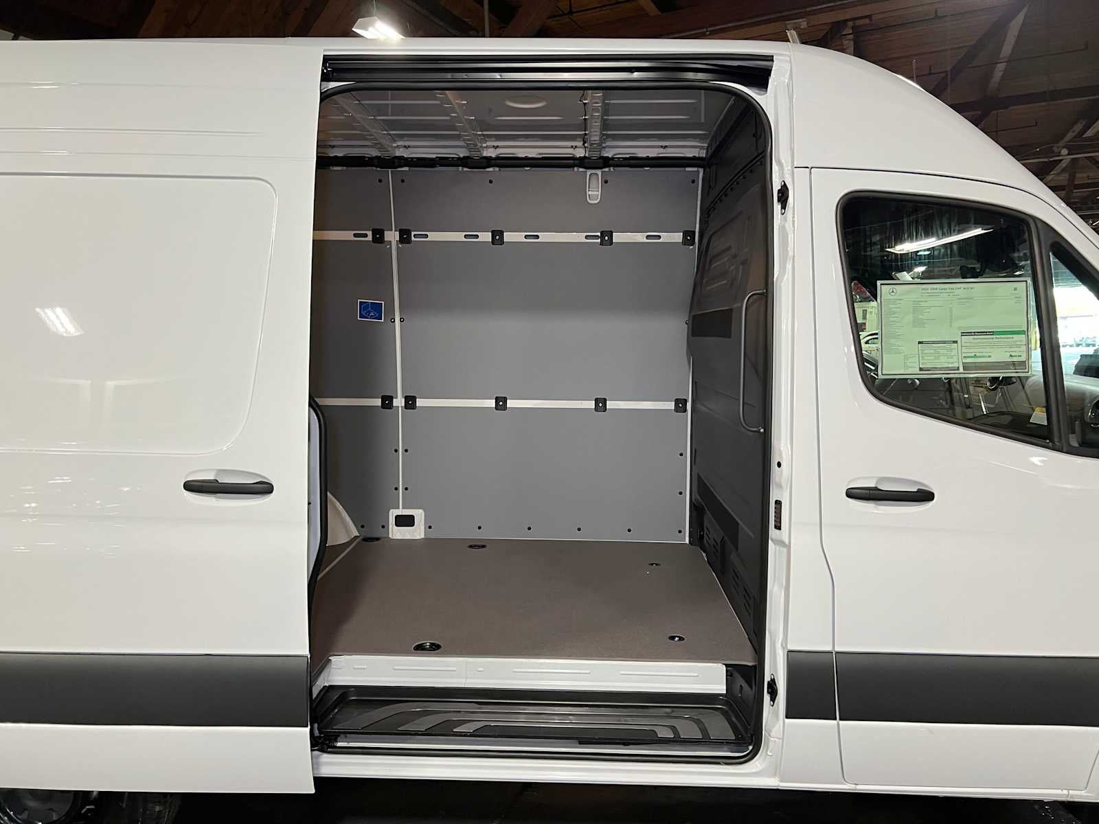 2026 Mercedes-Benz Sprinter Cargo 2500 Standard Roof I4 Diesel 144 RWD