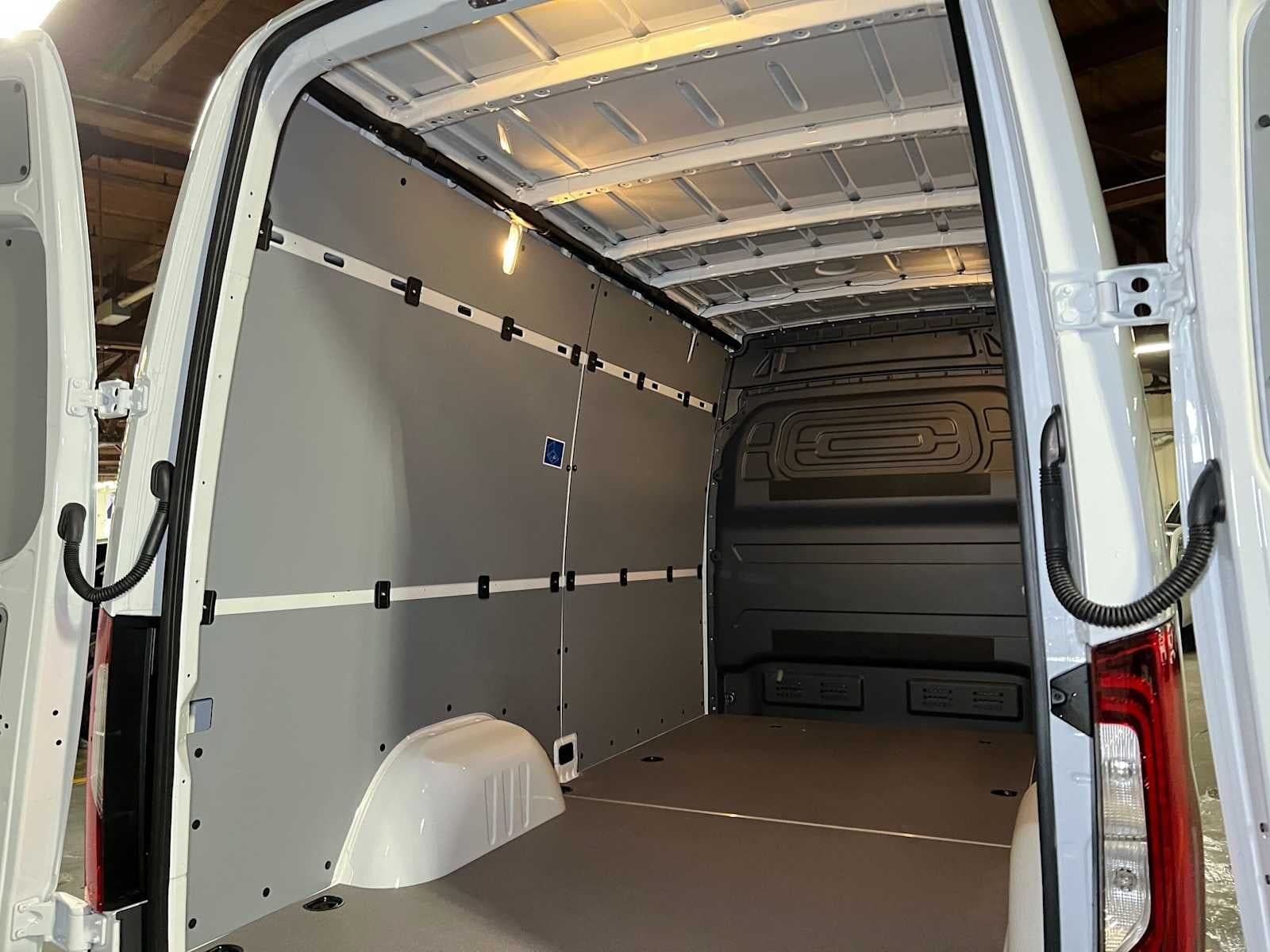 2026 Mercedes-Benz Sprinter Cargo 2500 Standard Roof I4 Diesel 144 RWD