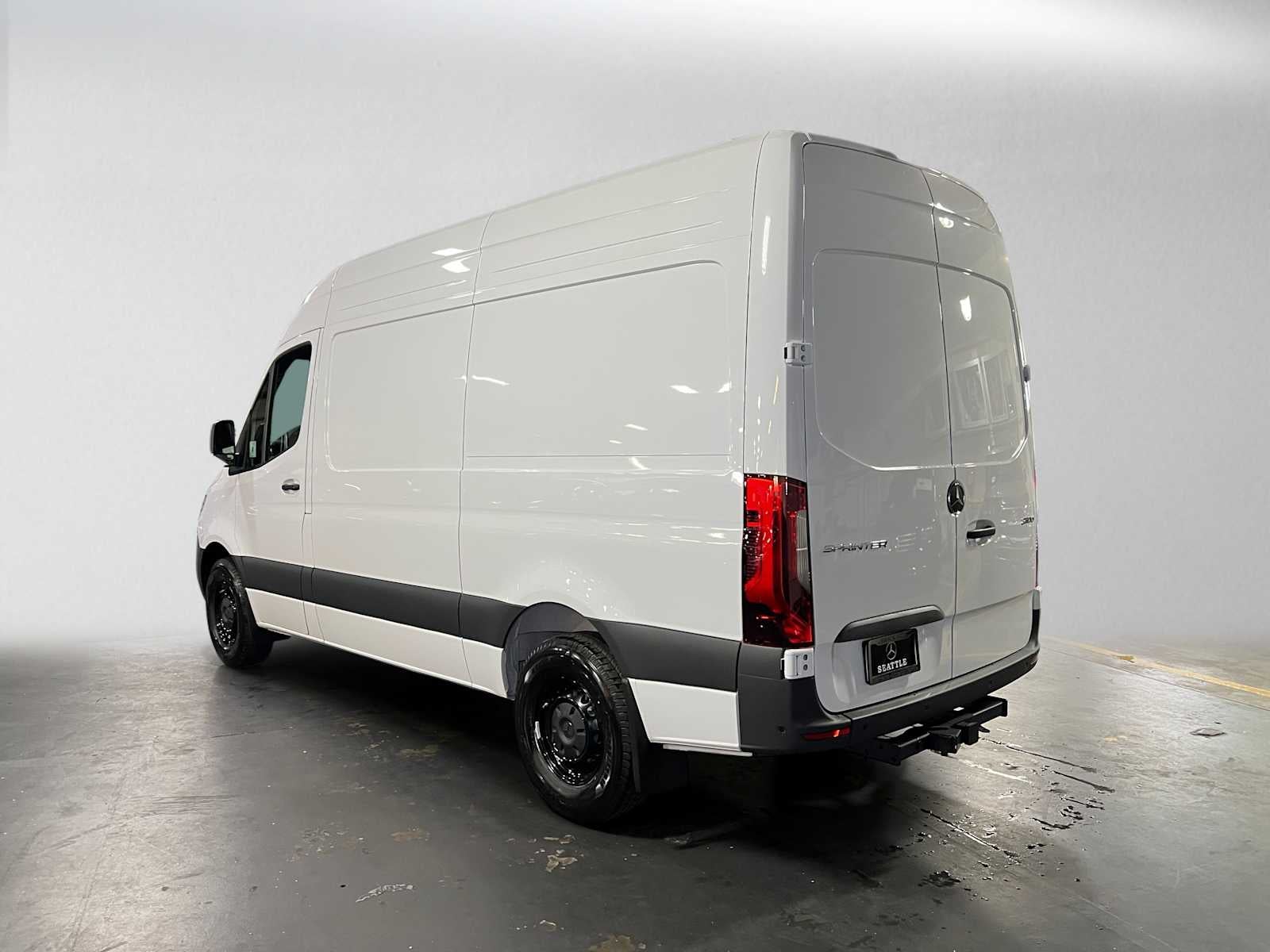 2026 Mercedes-Benz Sprinter Cargo 2500 Standard Roof I4 Diesel 144 RWD