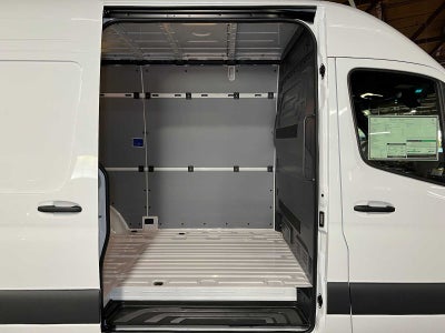 2025 Mercedes-Benz Sprinter Cargo Van 2500 Standard Roof I4 Diesel 144" RWD