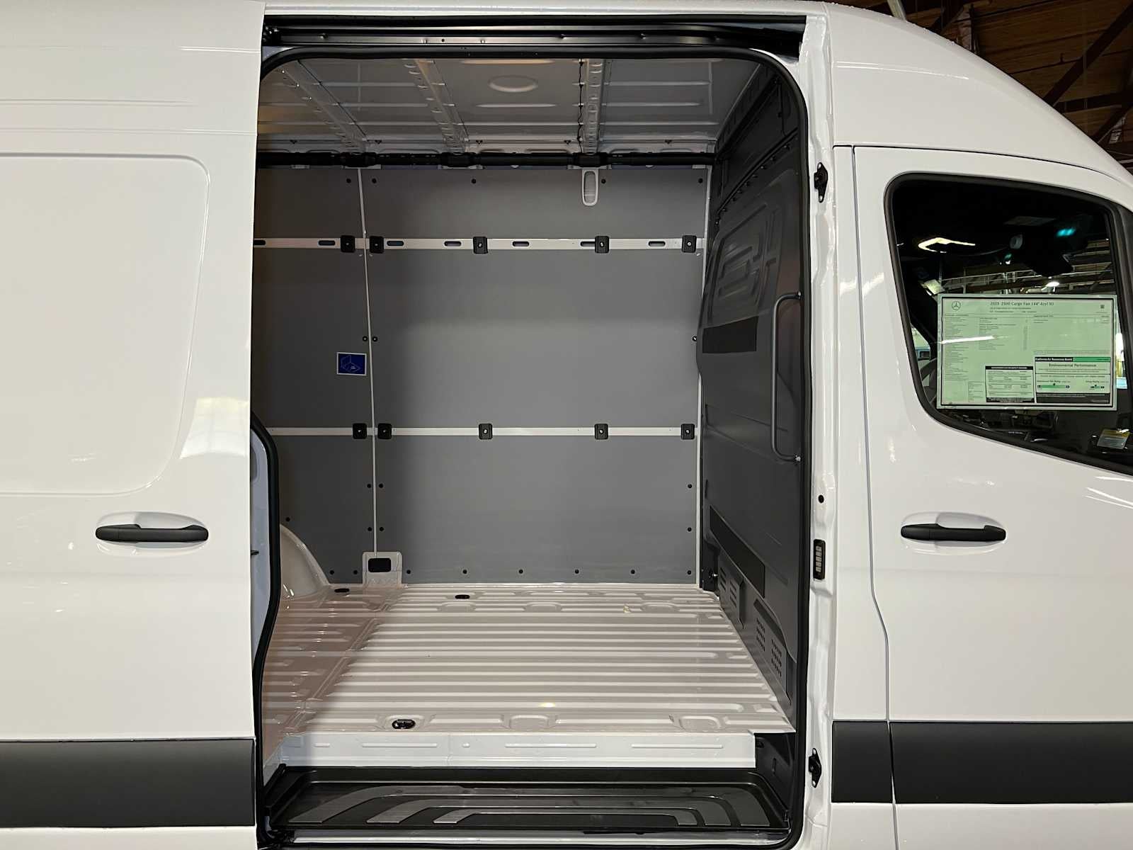2025 Mercedes-Benz Sprinter Cargo Van 2500 Standard Roof I4 Diesel 144" RWD